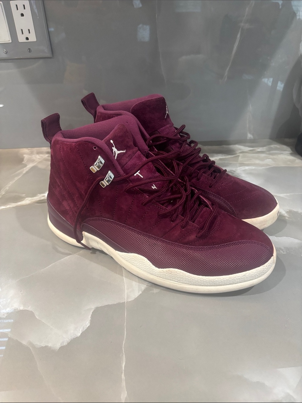 Jordan 12 Bordeaux